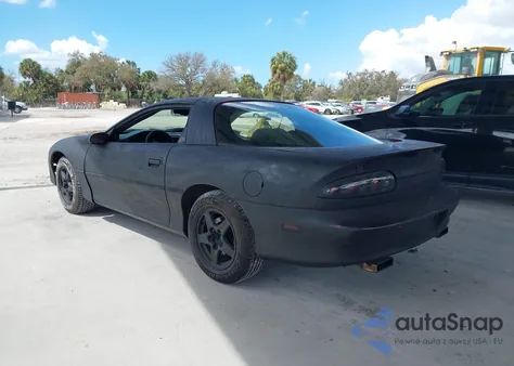 1997 Chevrolet Camaro Z28 z USA, uszkodzony, nr VIN 2G1FP22P0V2117393